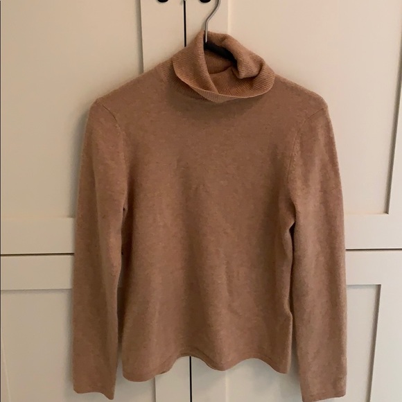100% Cashmere Turtleneck Sweater - Picture 1 of 3